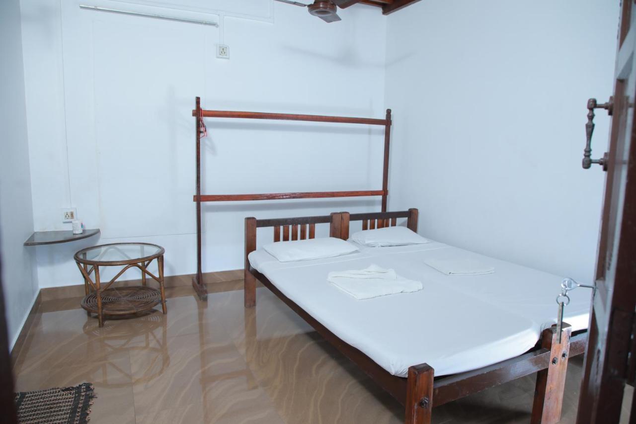 Malayalam Lake Resort Alappuzha Exterior foto